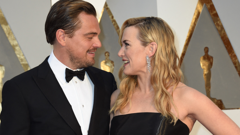 El beso entre Leonardo DiCaprio y Kate Winslet que sorprendió a sus fanáticos