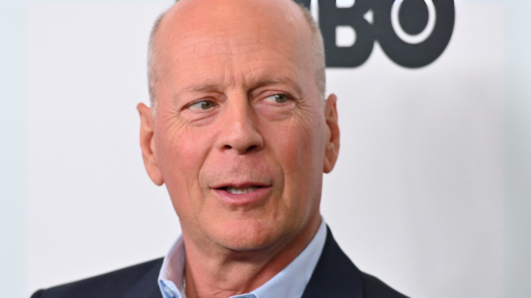 Bruce Willis aparece en tiernas fotos familiares por el Día de Acción de Gracias