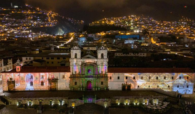 $!Fotografía que muestra la iglesia de Santo Domingo, este miércoles en el centro histórico, en Quito.