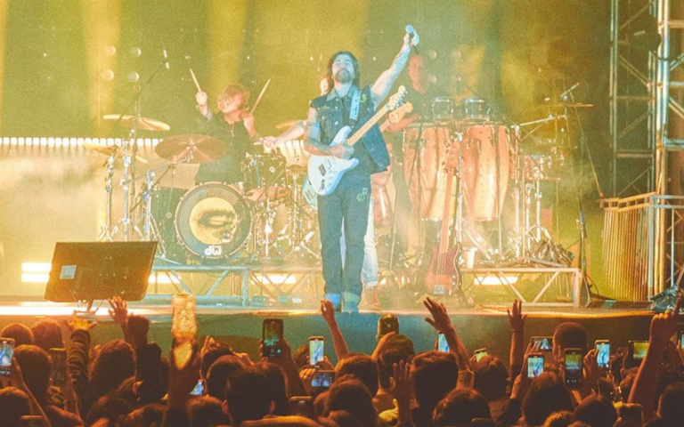 $!Fotografía del cantante colombiano Juanes durante su concierto en Quito.