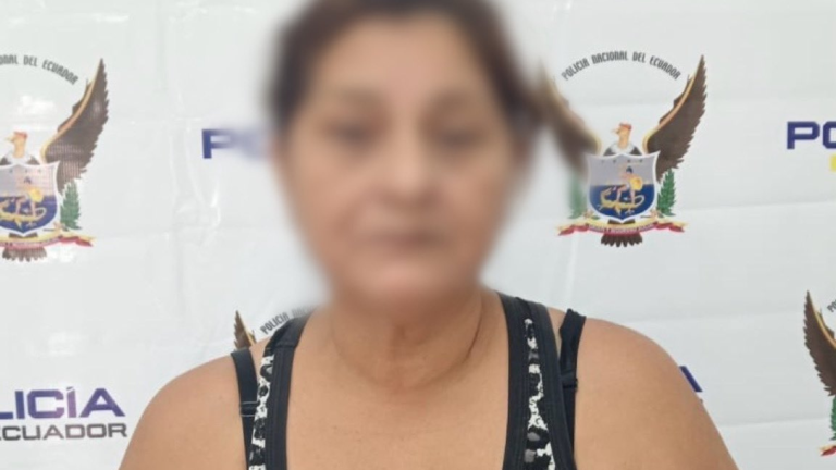 Policía captura a alias ‘Mami Mari’, presunta integrante de Los Tiguerones, en Balzar