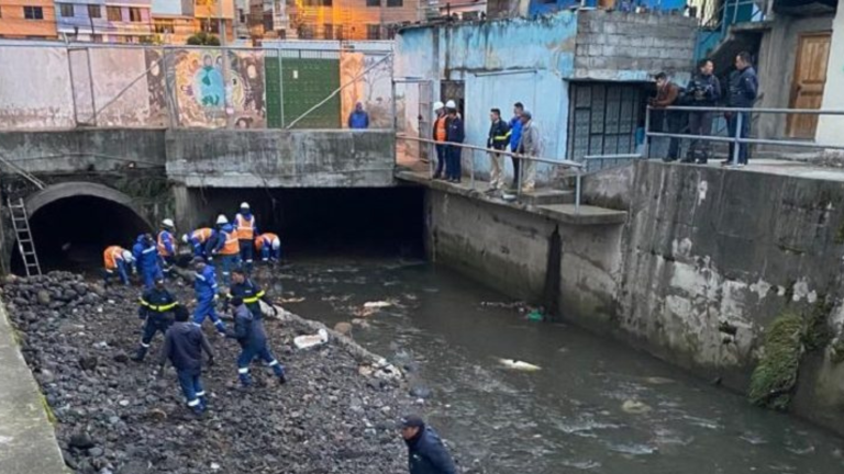 Quito invertirá 900 millones de dólares en obras para descontaminar sus ríos