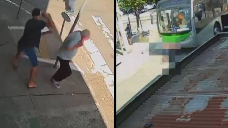 VIDEO | Bus arrolló a un joven que le robó un celular a un anciano y salió corriendo