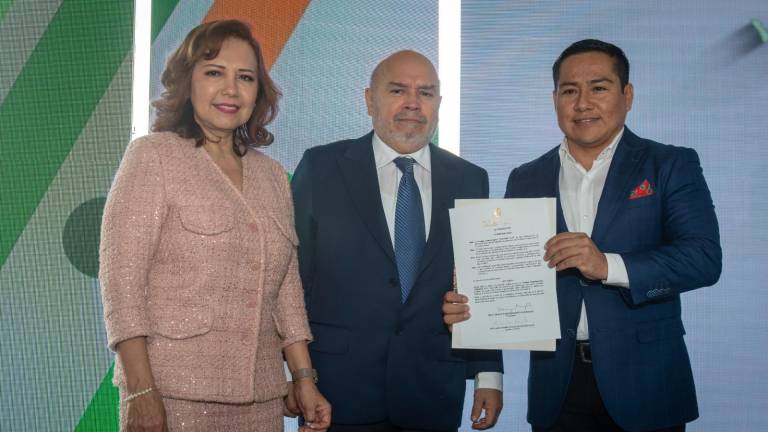 Con reconocimientos e hitos cumplidos conglomerado farmacéutico celebró aniversario