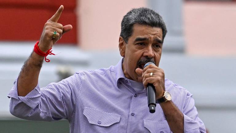 ¡Estamos listos! El 10 de enero el candidato presidencial, electo y proclamado por las autoridades electorales se va a juramentar ante la Asamblea Nacional, escribió Maduro.