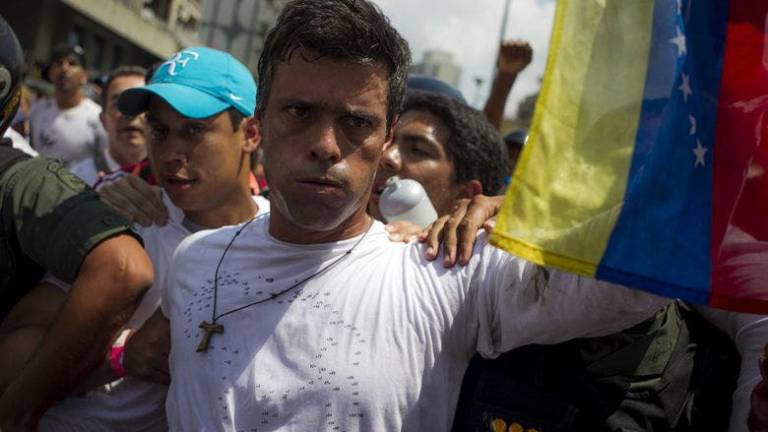 Padre de López descalifica rechazo de Capriles