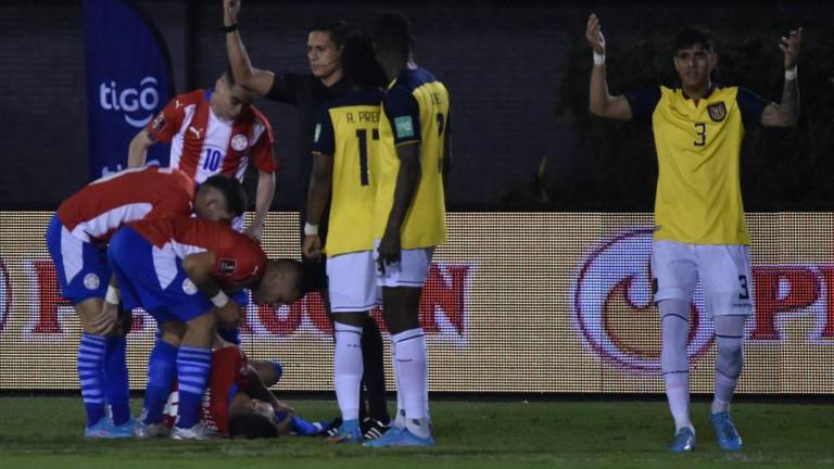 Ecuador clasifica a Catar pese a derrota 3-1 ante Paraguay