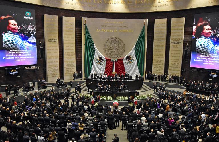 $!Fotografía cedida este lunes por la Cámara de Diputados durante un homenaje póstumo a la política mexicana Ifigenia Martínez en la Ciudad de México.