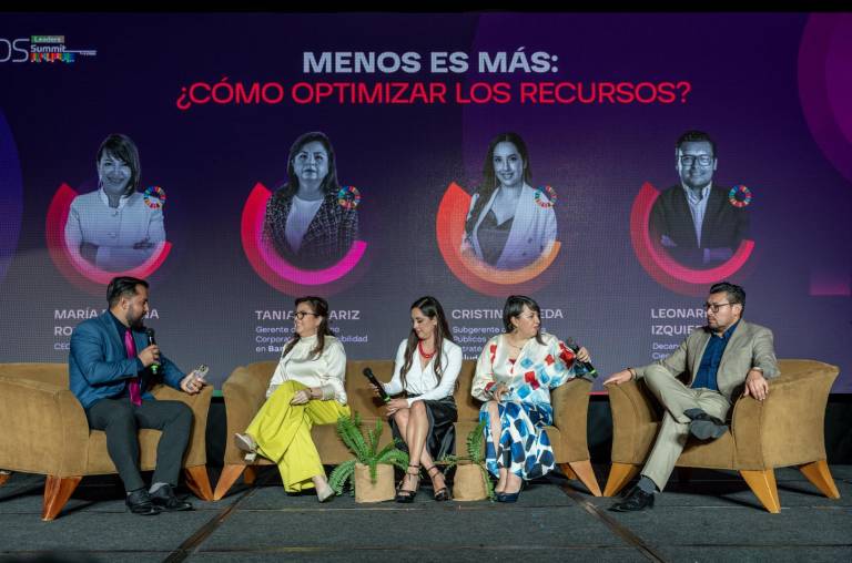 $!Fotografía del Foro Cómo Optimizar los Recursos, con la participación de Grupo Entregas, Banco de Guayaquil, Femsa Salud y la UTPL.