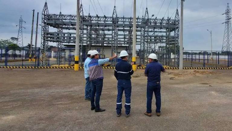 ¿Qué pasará con los apagones en Ecuador? Lo que se sabe sobre la venta de energía de Colombia