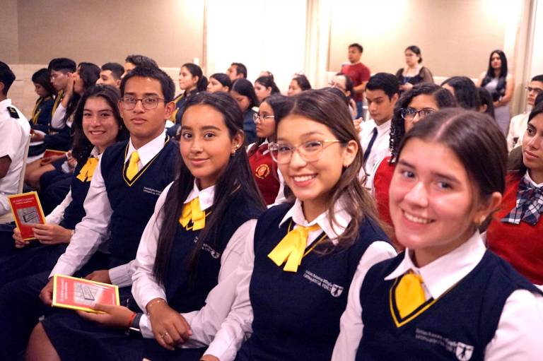 $!Grupo DIFARE respalda a la Escuela Latinoamericana de Liderazgo Competencias Líderes, donde estudiantes de colegios reciben talleres y desarrollan proyectos.