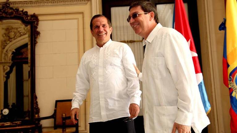 Canciller Patiño evalúa con su homólogo cubano las relaciones bilaterales