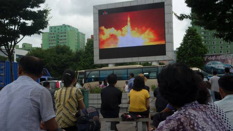 Corea del Norte vuelve a lanzar un misil balístico