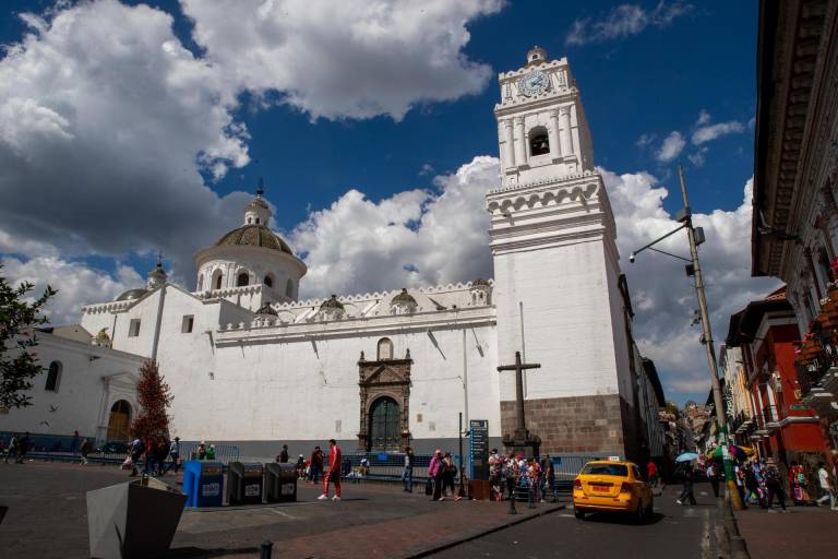 $!AME1765. QUITO (ECUADOR), 27/10/2024.- Fotografía del pasado 25 de octubre de 2024 de la iglesia de La Merced en Quito (Ecuador).