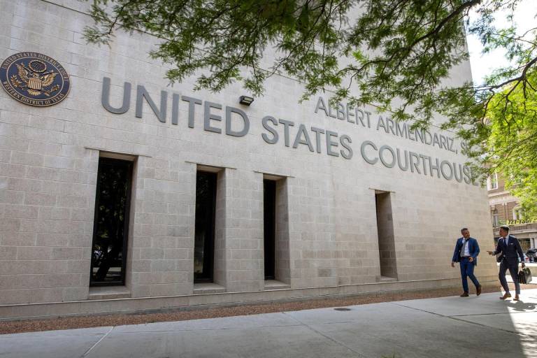 $!Fotografía de archivo del 31 julio de 2024 de la fachada de la corte Albert Armendariz donde se han llevado a cabo audiencias del caso contra Ismael ‘El Mayo’ Zambada de en El Paso, Texas.