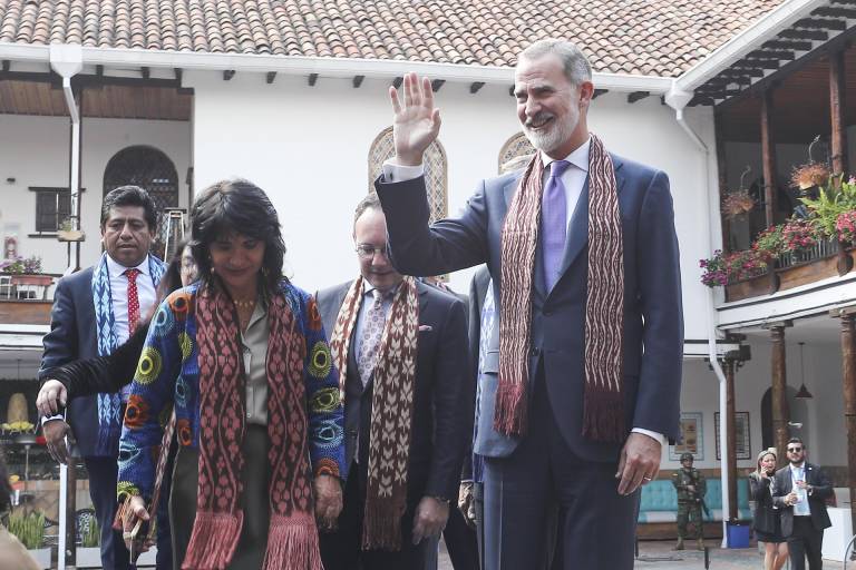 $!El rey Felipe VI se despide al final de la XXIX Cumbre Iberoamericana de Jefes de Estado y de Gobierno este viernes.