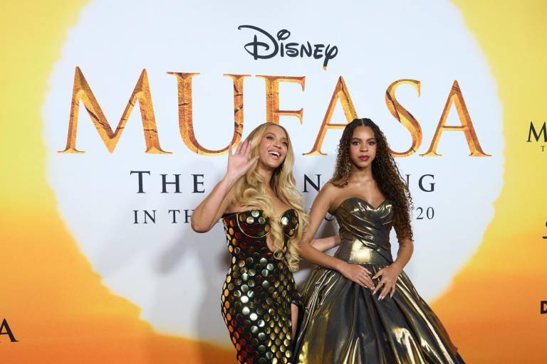 $!Beyoncé junto a su joven hija de 12 años, Blue Ivy Carter, ellas prestaron sus voces para la nueva película de Disney Mufasa: The Lion King.