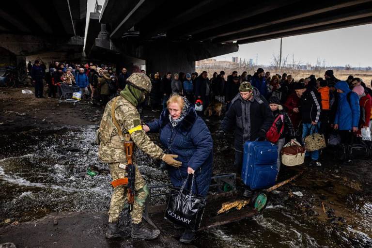 $!Ucrania rechaza corredores humanitarios hacia Rusia y Bielorrusia; se viven escenas devastadoras