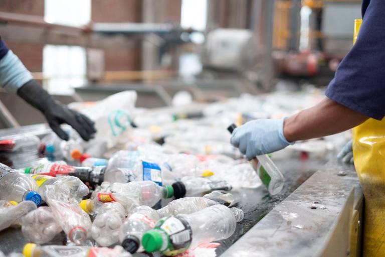 $!La economía circular promueve la reutilización de productos plásticos y genera valor a partir de los residuos.