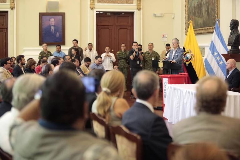 $!El encuentro reunió a ministros, dirigentes de medios de comunicación y autoridades provinciales y locales, entre otros funcionarios.