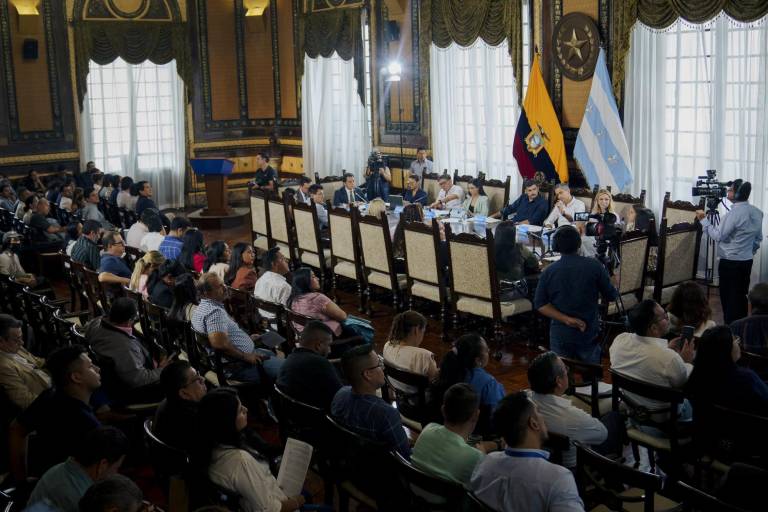 $!Fotografía de la audiencia en que se aprobó el proyecto de Ordenanza que regula la ocupación del espacio o vía pública mediante la instalación de elementos de seguridad.