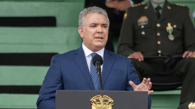 Duque anuncia reformas en la policía, pero la oposición las tilda de “cosméticas”