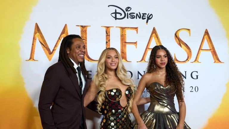 Jay-Z, Beyoncé y Blue Ivy juntos en el estreno de 'Mufasa: El Rey León', un día después de que el rapero negara acusaciones en su contra