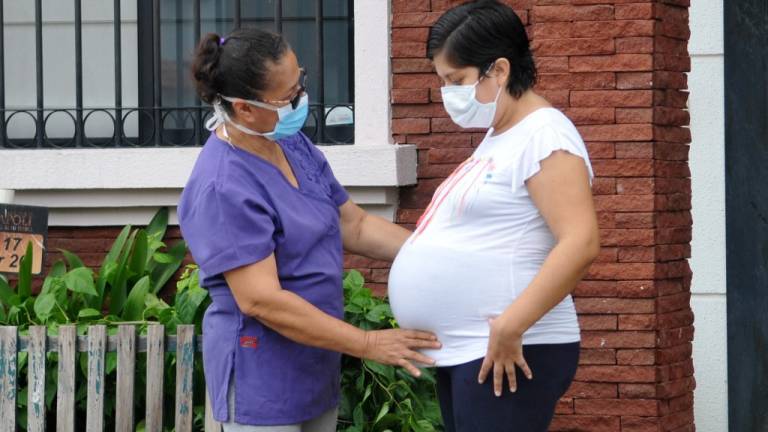 El miedo a dar a luz en Guayaquil, una ciudad diezmada por la pandemia