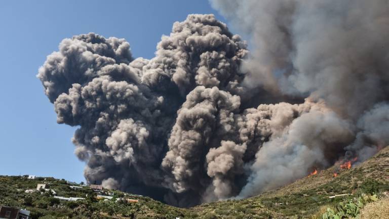 Un muerto y un herido en la explosión del volcán italiano Stromboli