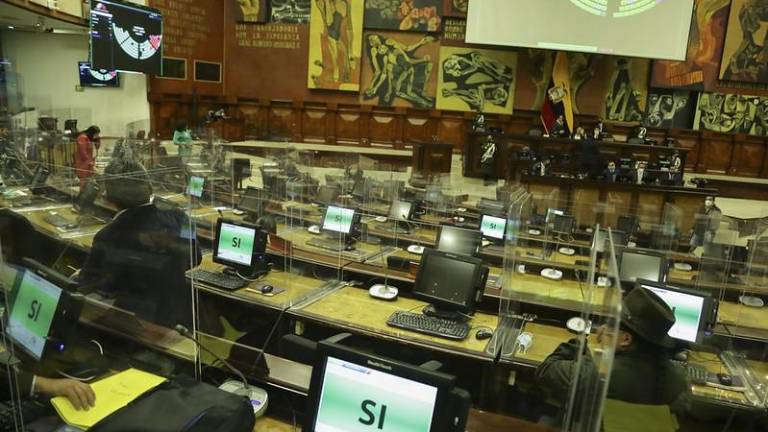 Dos comisiones de la Asamblea se disputan la investigación de los 'Papeles de Pandora'