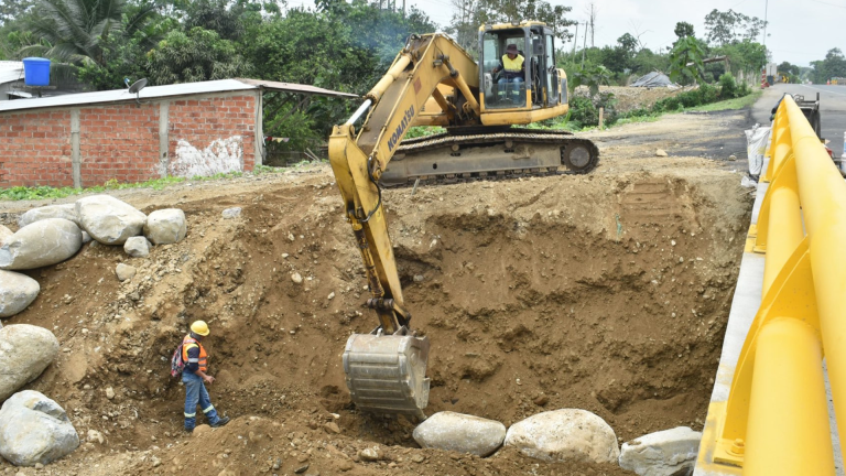 Banco Mundial aprueba crédito de $100 millones para vías rurales en Guayas