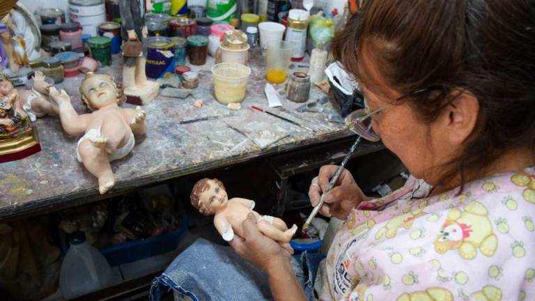 Fiestas de Quito: Entre la tradición y el arte, los oficios que dan identidad a la capital