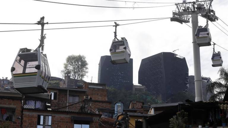 Tragedia en Medellín: Un muerto y 20 heridos tras caída de una cabina de teleférico