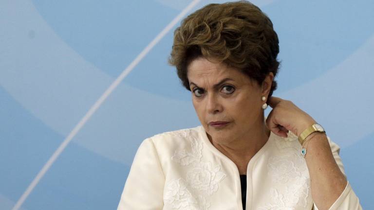 Juicio a Dilma Rousseff queda para 2016