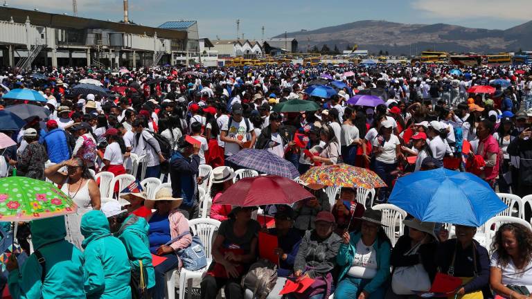 Quito bate récord del mayor número de dibujos hechos simultáneamente con 6.775 personas