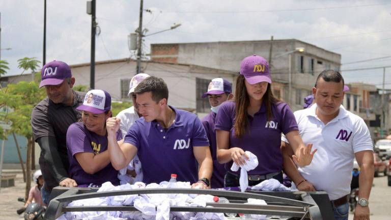 Elecciones 2025: oficialismo se aferra a que el presidente Noboa y sus asambleístas no están obligados a pedir licencia para hacer campaña