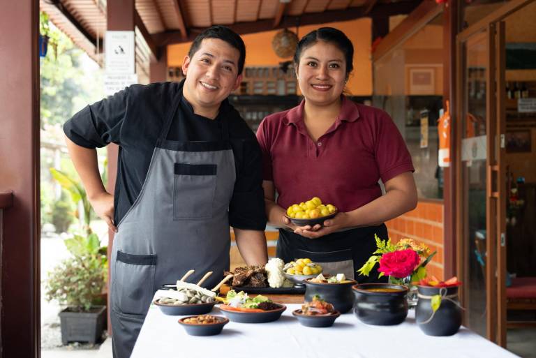 $!En el restaurante La Ovejería, en Tumbaco, venden borrego en distintas presentaciones, además de papas, choclos, mellocos y otros platillos.