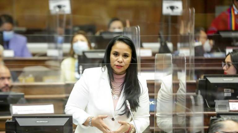 Detienen a exasambleísta Bella Jiménez por presunta concusión en operativo en Guayaquil