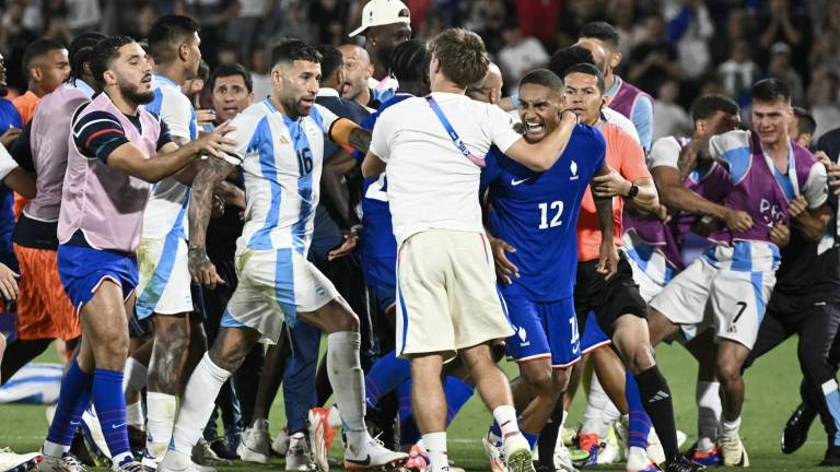 VIDEO | Gran pelea se desató al final de Argentina contra Francia por los Juegos Olímpicos