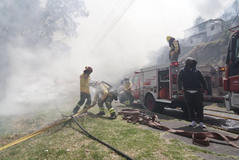 $!Fotografía publicada por el Cuerpo de Bomberos de Quito