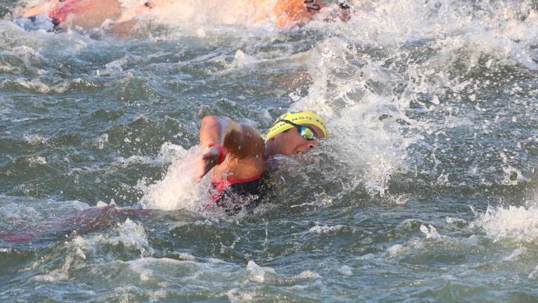 El ecuatoriano David Farinango terminó en el puesto 17 en la prueba de natación de aguas abiertas de París 2024