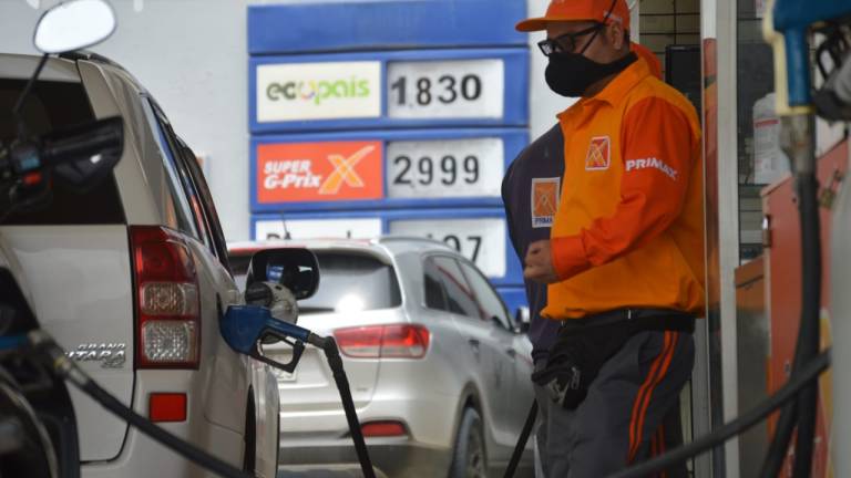 Publican nueva lista de precios de combustibles en Ecuador: diésel, extra y ecopaís registran incrementos