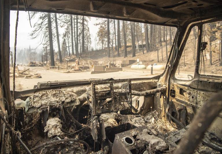 $!El incendio Dixie hizo cenizas a un pueblo; es el tercero más grande de la historia en California