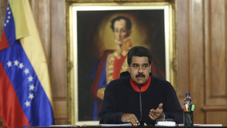 Maduro ve censura en medios argentinos tras regreso de &quot;un oligarca&quot; al poder