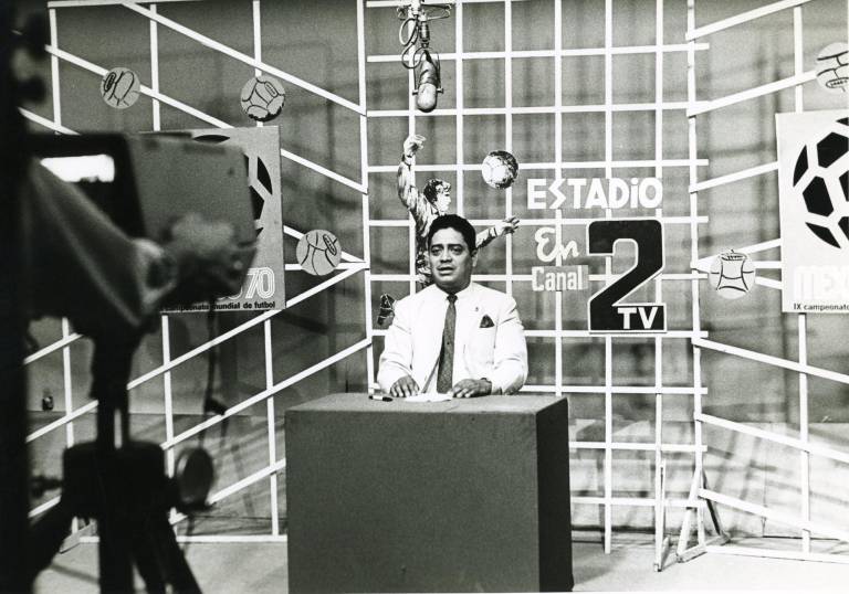 $!Guillermo en 1967 en el programa Estadio en Canal 2, programa semanal en la pantalla de Canal 2 (Ecuavisa).