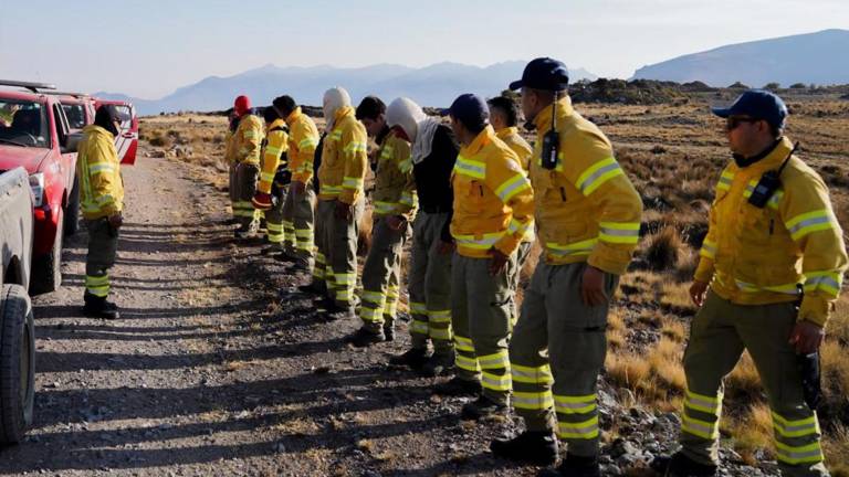 Declaran emergencia nacional por incendios en Azuay y Loja, y la grave sequía que azota a Ecuador