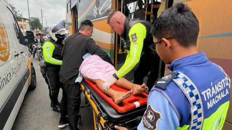 Bebé recién nacido falleció en un bus de Machala: apagones habrían retrasado la atención médica