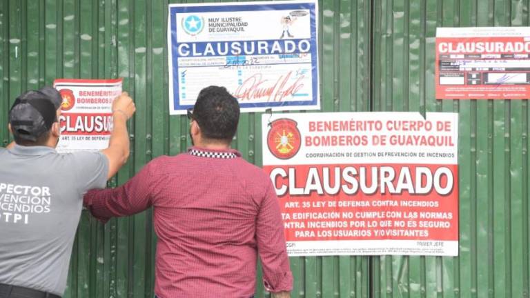 Descubren irregularidades en clínica clandestina en Guayaquil tras incendio que dejó 7 muertos