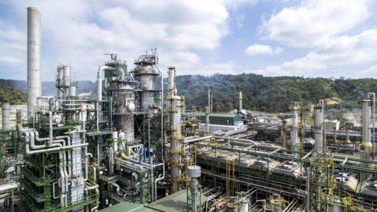 Ecuador busca 12.000 millones de dólares para duplicar su producción petrolera