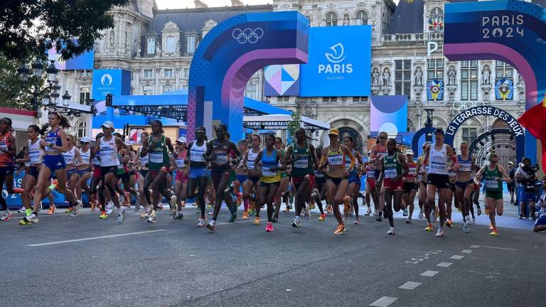 París 2024: Granja lidera al tridente ecuatoriano en una destacada actuación en el maratón olímpico